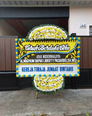 Papan Bunga Duka di Silaing Atas